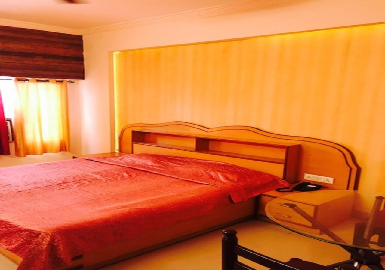 Citi Club Otel Kanpur Dış mekan fotoğraf